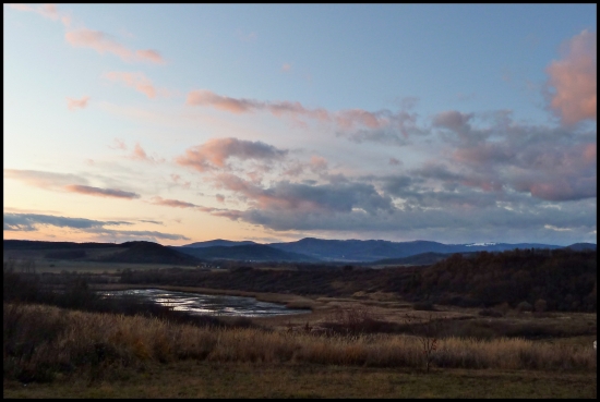 rybník podvečer ...