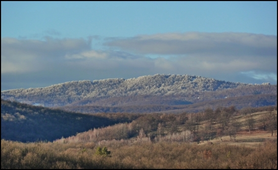 postriebrené vrchy ...