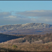 postriebrené vrchy ...