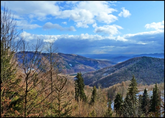 prekrásna Slovenská diaľ... (až po Maďarské vŕšky)...:-)