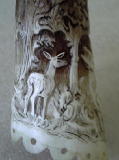 Výzdoba- detail malého  rohu