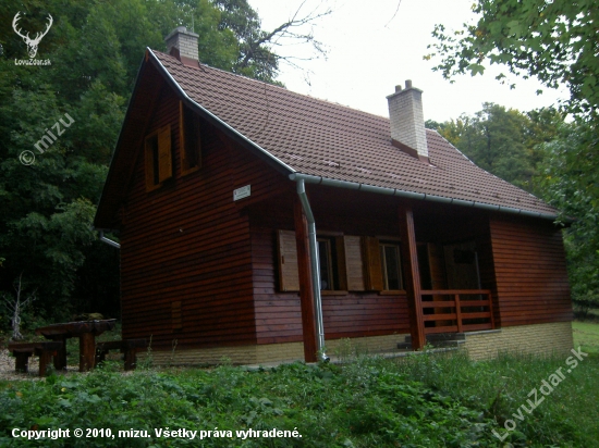 Udržiavaná chatka v peknom prostredí