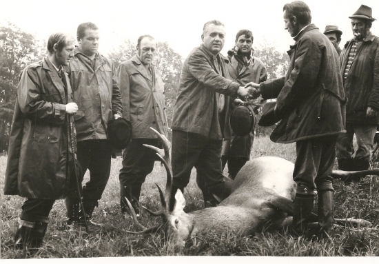 S uloveným jeleňom