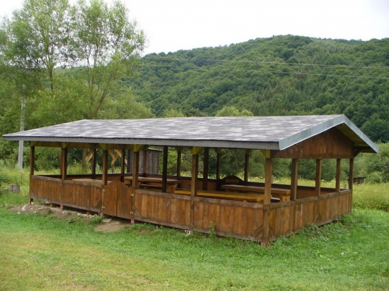 Polovnicke zariadenie pri vyradisku