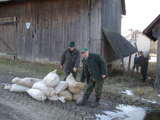 Fasovanie  krmiva v čase nudze