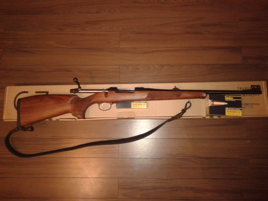 CZ 557 LUX