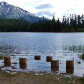 sadnime si na chvíľu ...