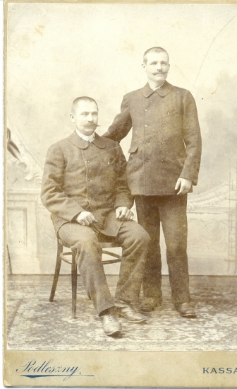 Absolventi lesníckej školy koncom 19. storočia