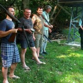 Stretnutie s piateľmi na strelnici