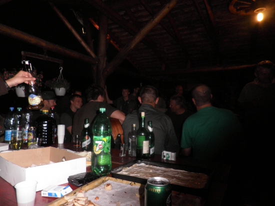 zabava v plnom prude :))