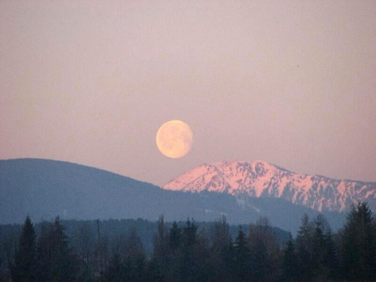 mesiac a Tatry