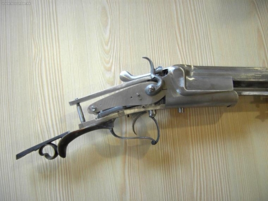 Výroba kohútkovej zlamovacej guľovnice v Suhle, systém je kompletný