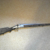 Výroba kohútkovej zlamovacej guľovnice v Suhle, pažbár odovzdal robotu