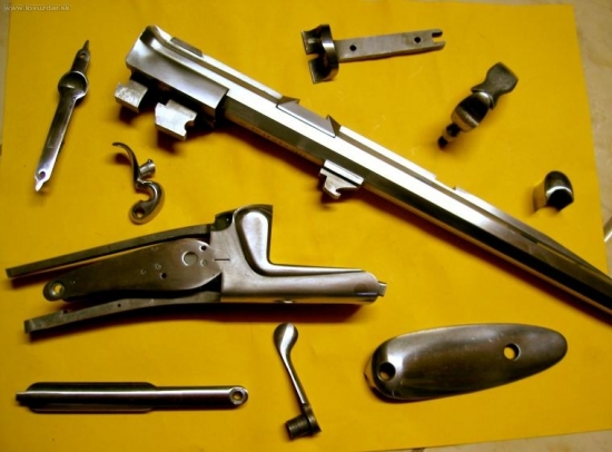 Výroba kohútkovej zlamovacej guľovnice v Suhle, pripravená na rytie