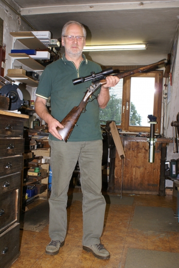 Helmut Adamy odovzdáva svoju robotu