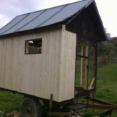 KAMARATOVI ROBIME PRECHODNÝ POBYT