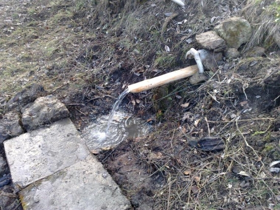 údržba studničky na Jamkách (ešte ideme urobiť oplotenie)