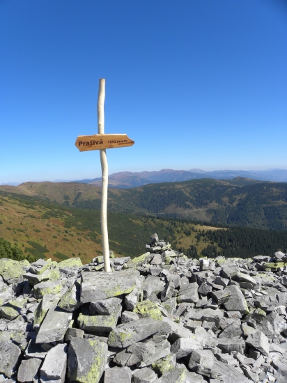 na vrchole