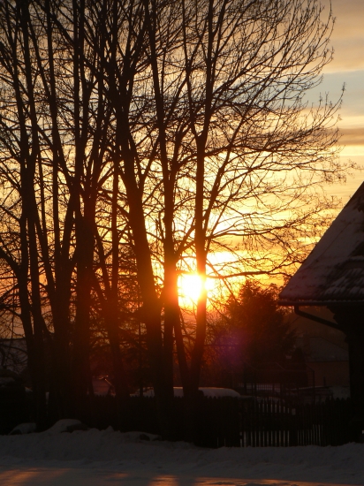 Zimný východ slnka