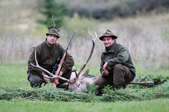 Raz to prísť muselo, IV na povolenke