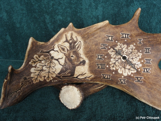 Moje práce - hodiny (srnec)