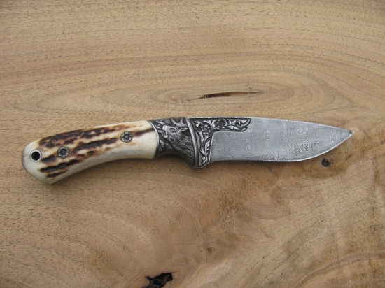 Damaškovy nož s gravirovanim