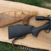 Detailny zaber na novu pažbu na Sauer 202