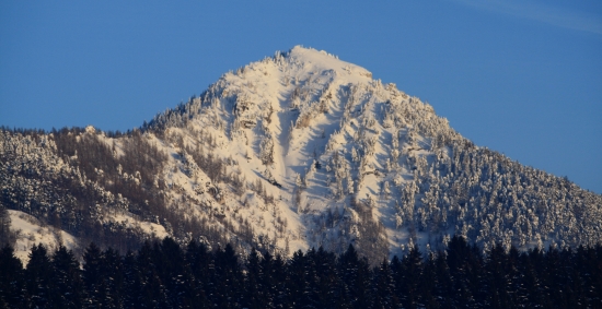 Zasnežená Ostrá (vrch vo Veľkej Fatre)