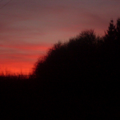 Naše nebo v plameňoch...