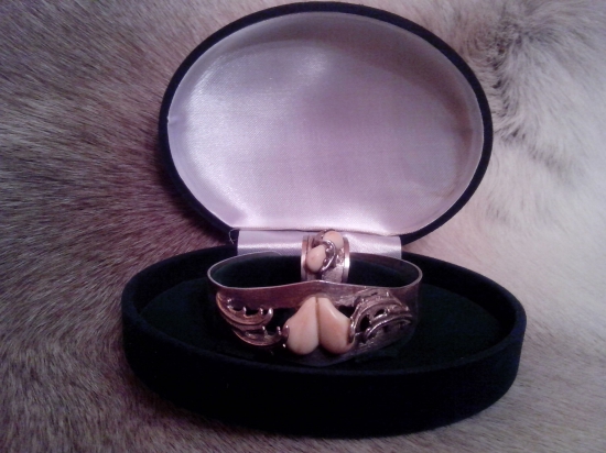 Náramok s prsteňom