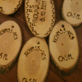 Vypalované štartovacie čísla