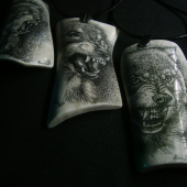 prívesky ..(scrimshaw)