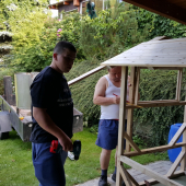stavba posedu čakateľom..