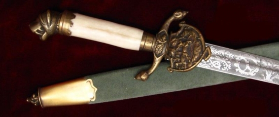 Čepel tesáku zdobená leptáním