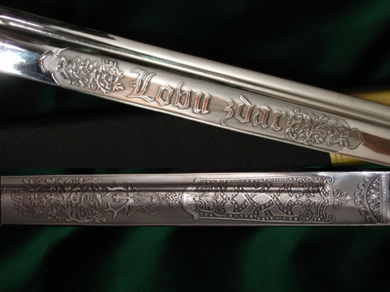 Lept na čepeli tesáku