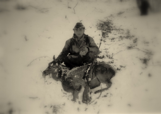 voľakedy po poľovačke,otec s úlovkom