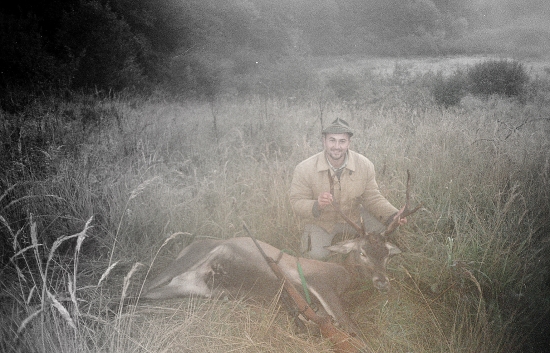 ...pár rôčkov do zadu, prvý jeleň...