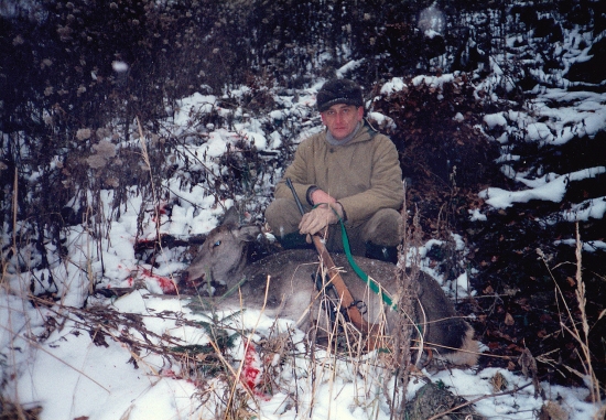 ...tata a jeho úlovok, keď bol mladší...