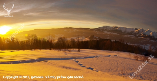A predsa je guľatá.