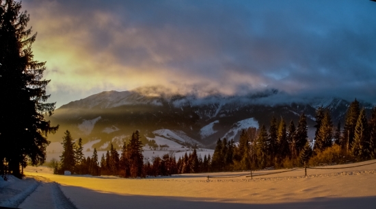 Skoro ráno pod  Magurou