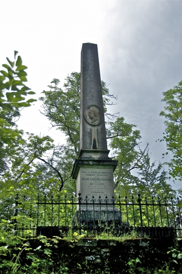 Pamätník Filipa Augusta Coburskéh na Muránskom hrade- otca cára Ferdinanda Coburga