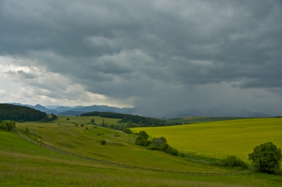 Búrka nad horami...