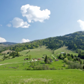 Sedlo Zbojská pod Fabovou hoľou./ Zbojnícky dvor/