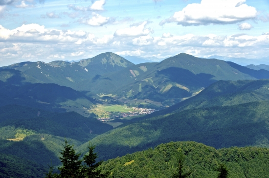 Liptovská Lúžna - v lone hôr.
