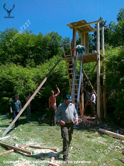 Stavba posedu