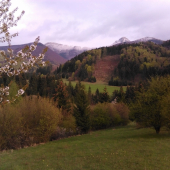 Na Kľaku stále bielo