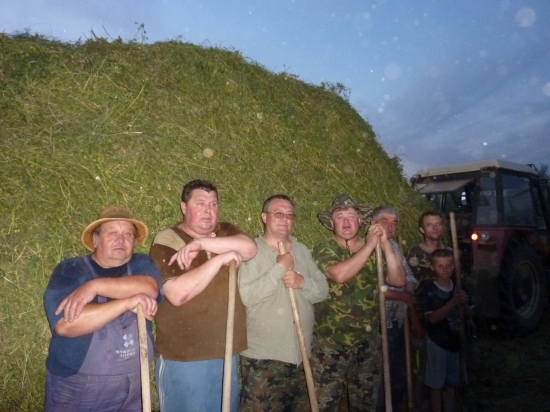 Uskladnovanie sena zimu Čeladice