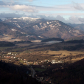 Výhľady z lesnej cesty