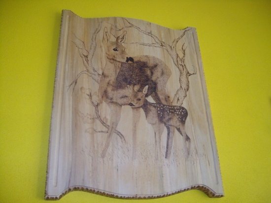 vypaľovana srnka s mladíím do dreva -moja tvorba