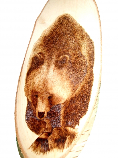 Vypaľovaný medveď do brezy